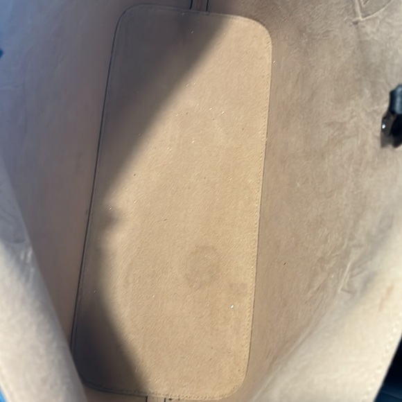 MCM Galaxy Visetos Medium Shopper Multicolor Monogram Canvas and Leather. - Picture 15 of 16